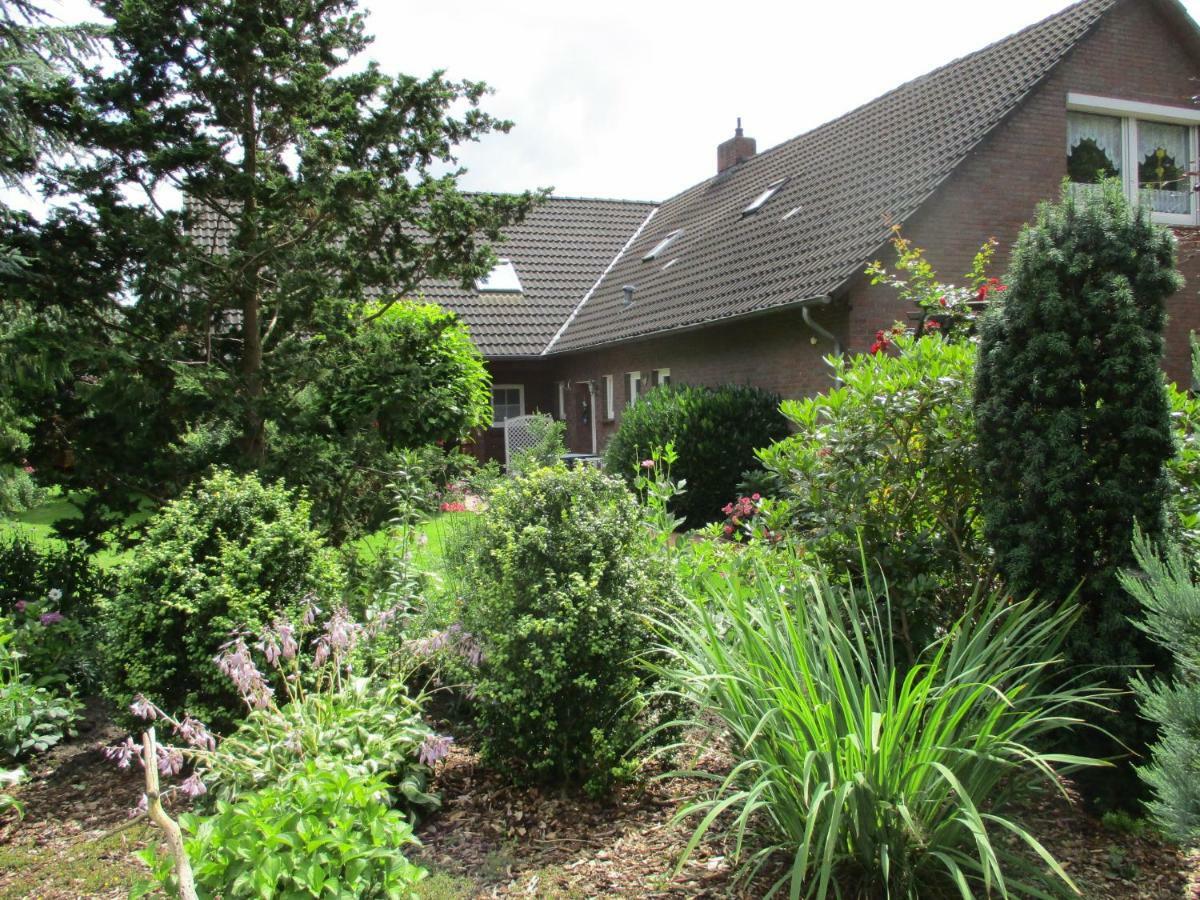 Fewo Trientje Uplengen Exterior photo