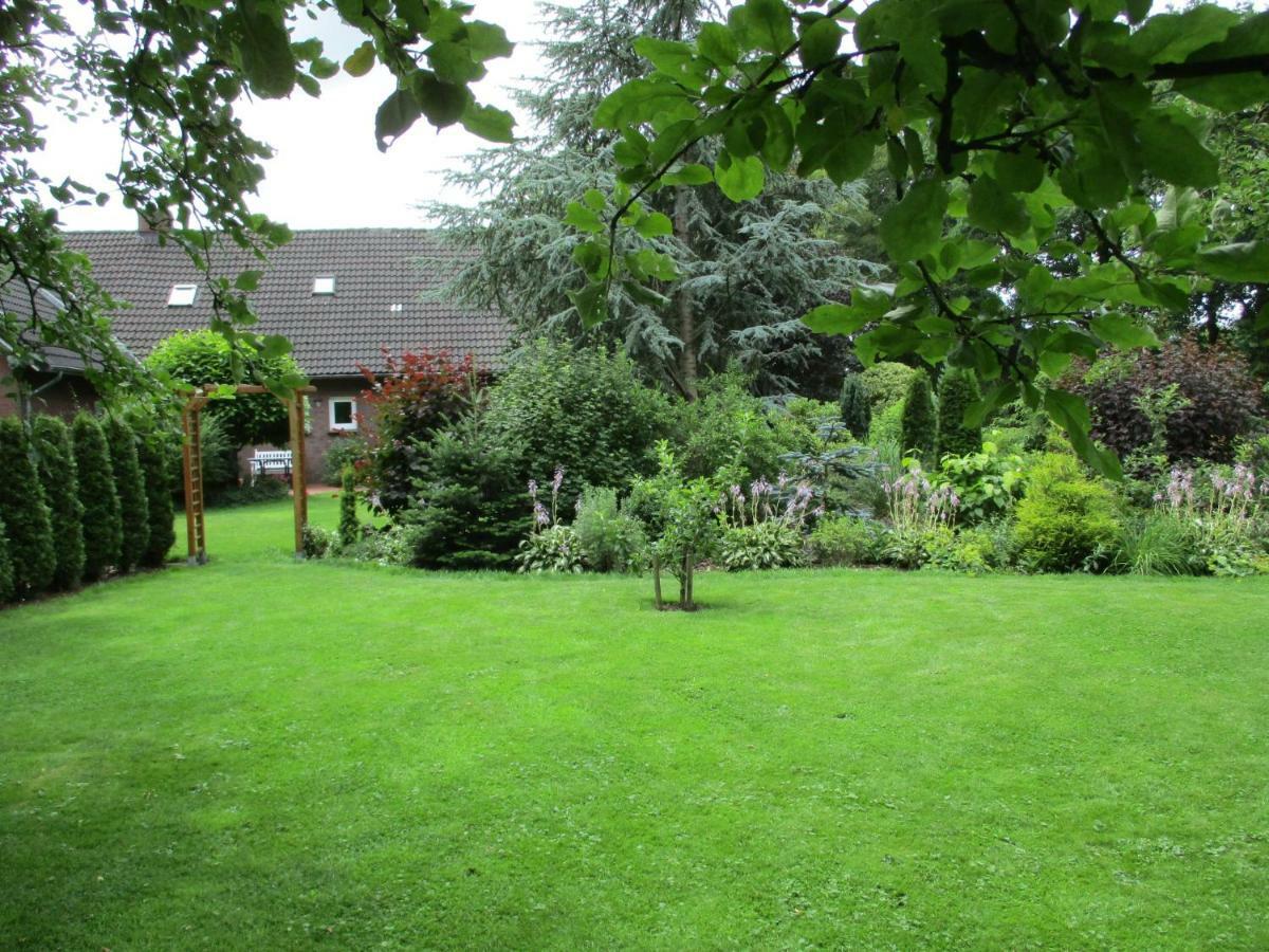 Fewo Trientje Uplengen Exterior photo